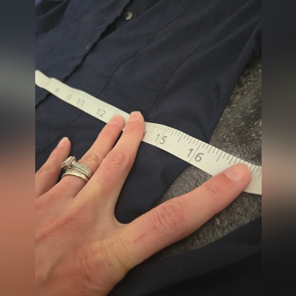 New York & Company Women's Dark Blue Button Up Size Small - Picture 5 of 5